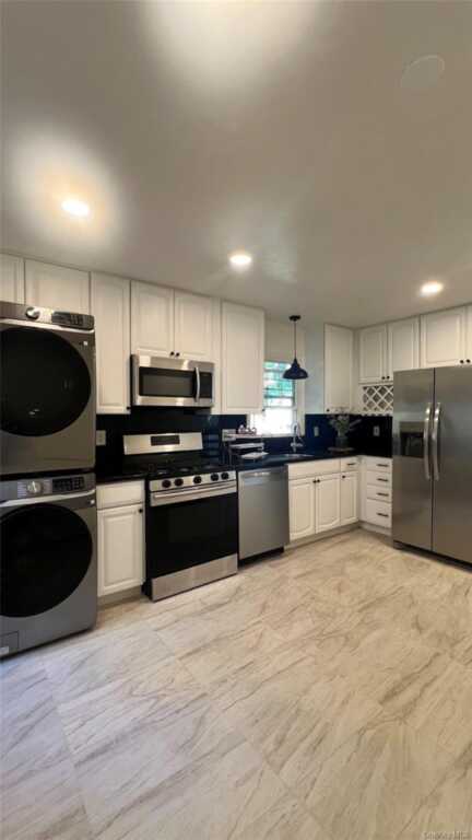 34 Ashland Street, Unit #Left, New Rochelle, NY 10801 - Photo 2 of 17