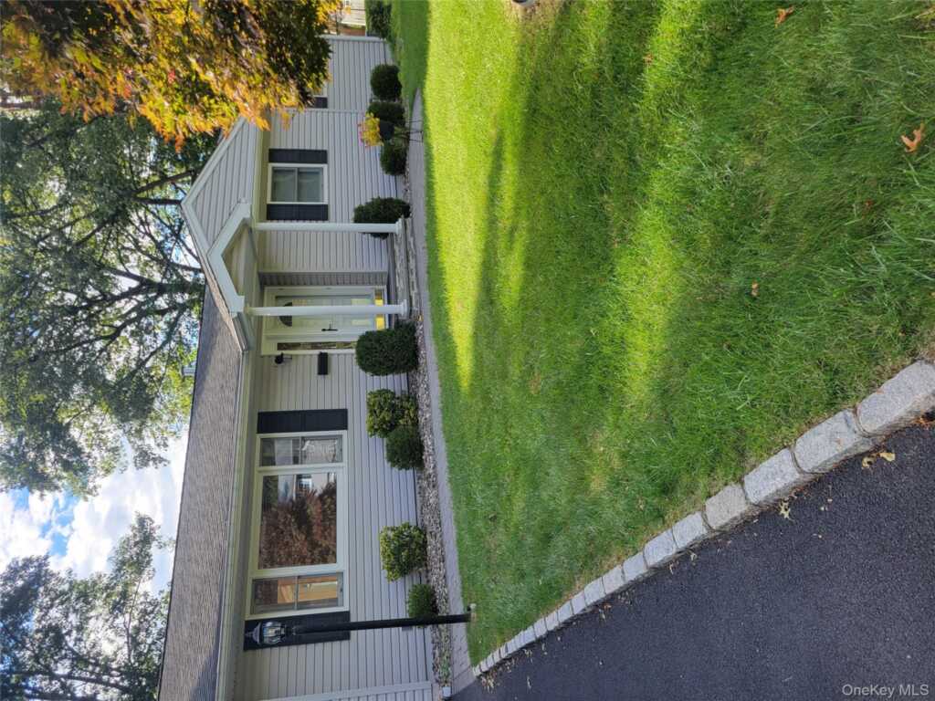15 Beech Street, Nanuet, NY 10954
