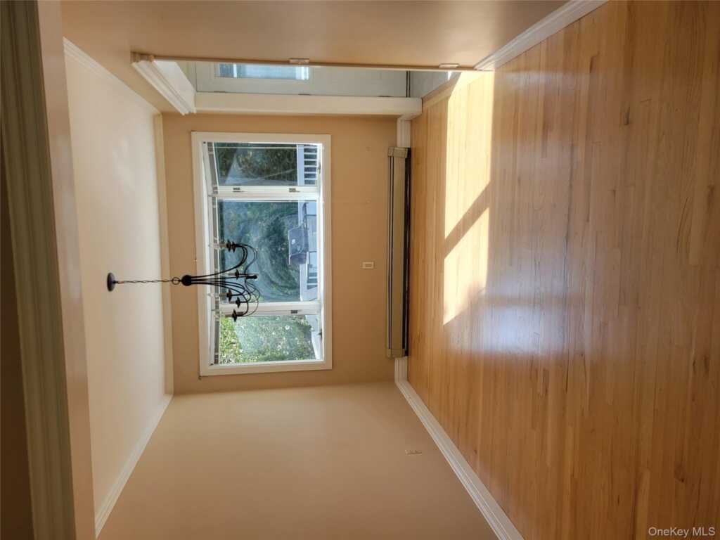 15 Beech Street, Nanuet, NY 10954 - Photo 3 of 14