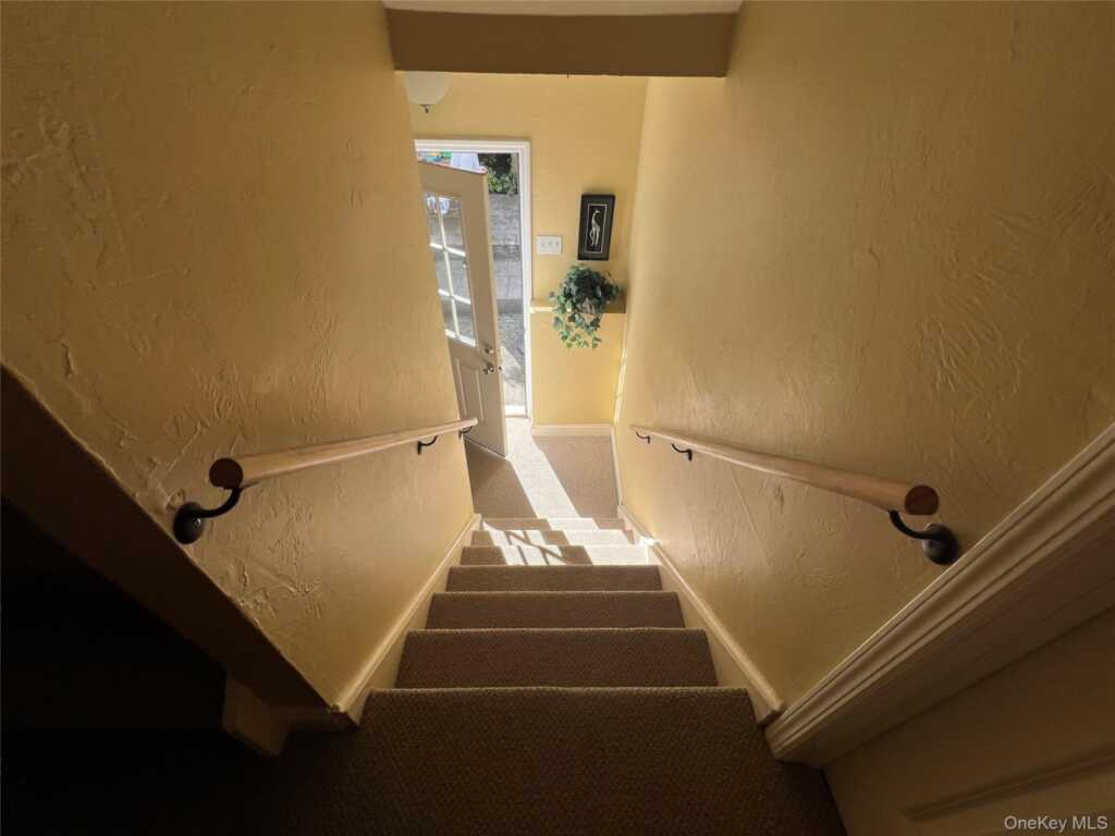 18 Summit Street, Nyack, NY 10960 - Photo 13 of 15