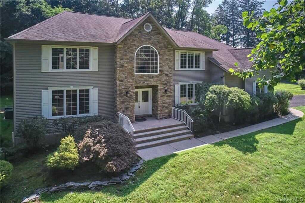 113 Carlton Road, Suffern, NY 10901