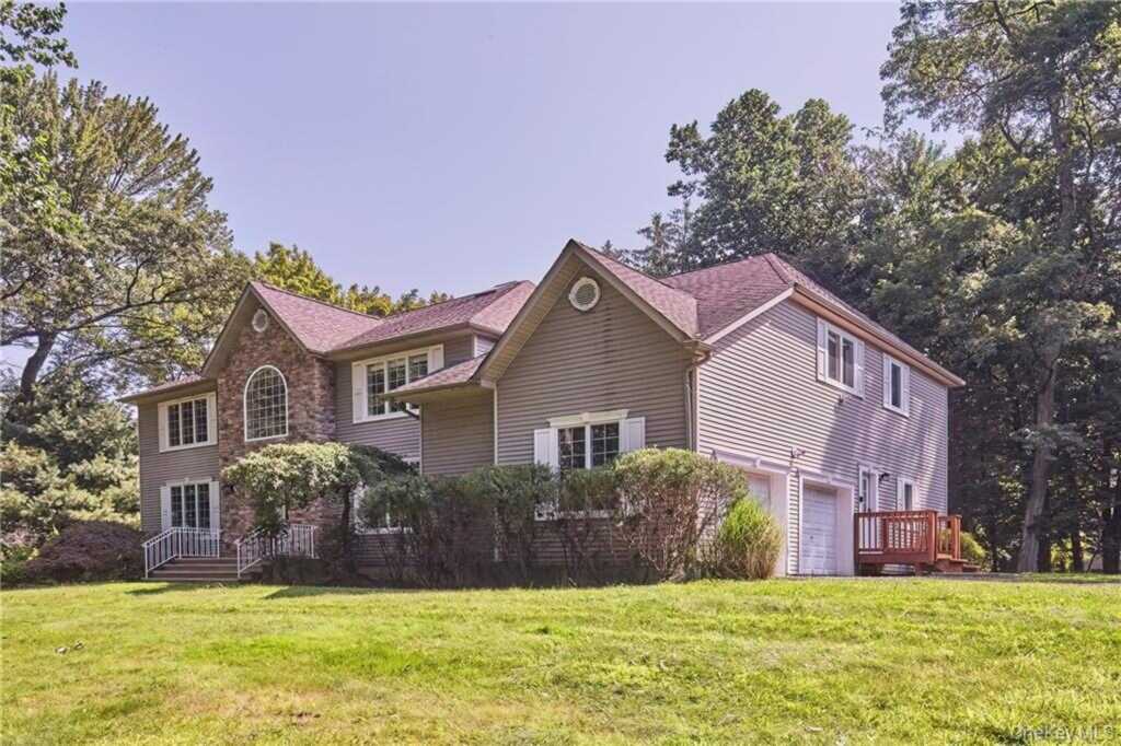 113 Carlton Road, Suffern, NY 10901 - Photo 21 of 26