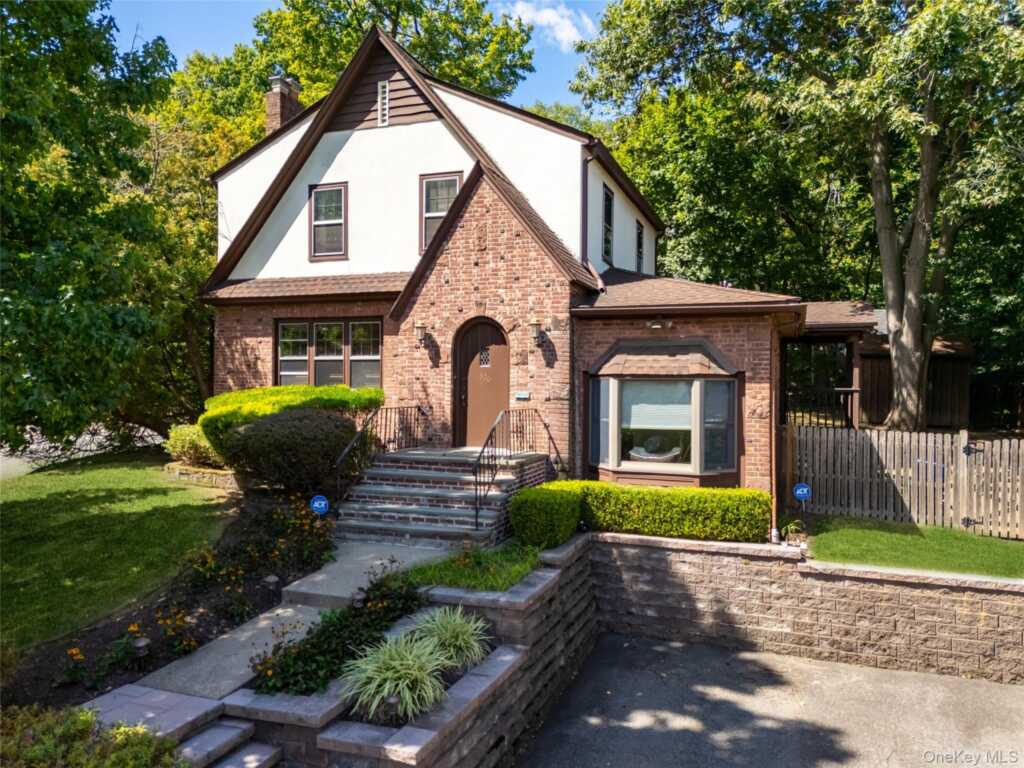 320 Broadway, Nyack, NY 10960