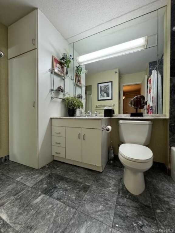 4 Martine Avenue, Unit #1402, White Plains, NY 10606 - Photo 16 of 27
