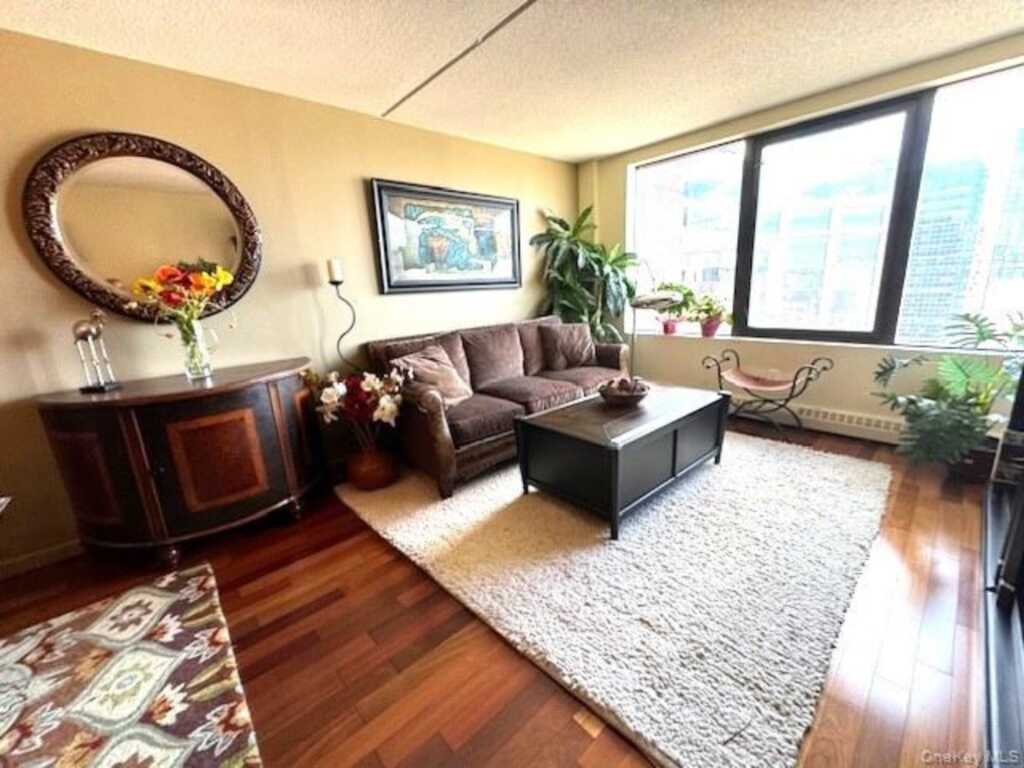 4 Martine Avenue, Unit #1402, White Plains, NY 10606 - Photo 4 of 27
