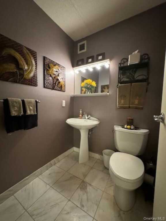 4 Martine Avenue, Unit #1402, White Plains, NY 10606 - Photo 9 of 27