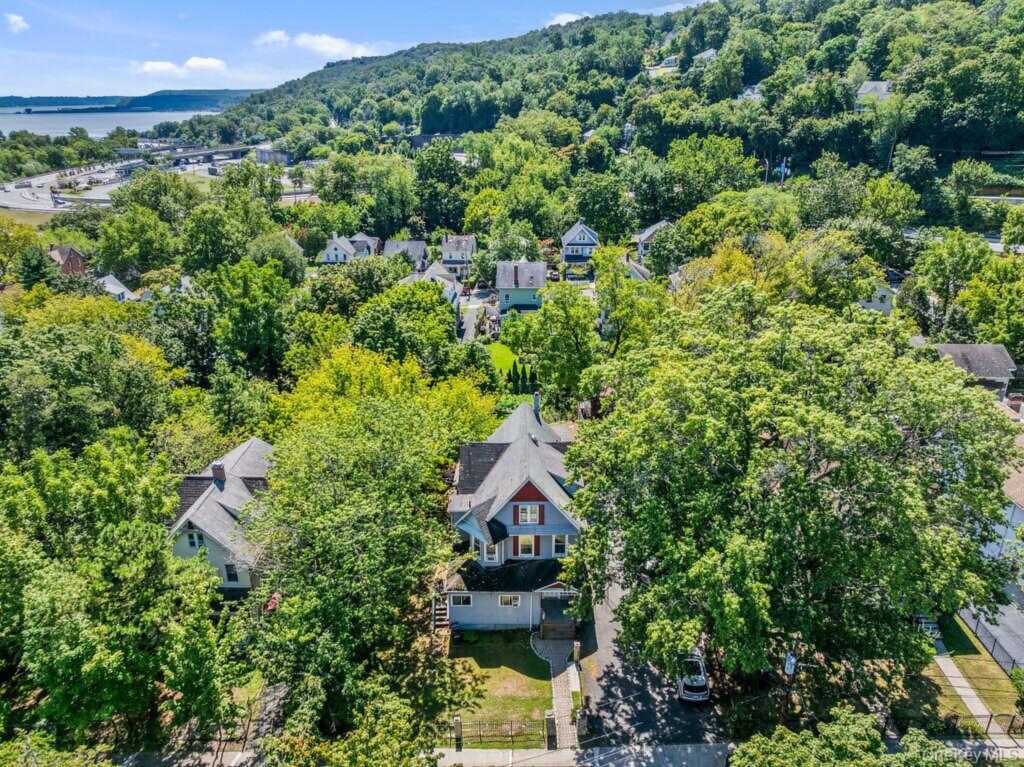 53 Brookside Avenue, Nyack, NY 10960 - Photo 2 of 44
