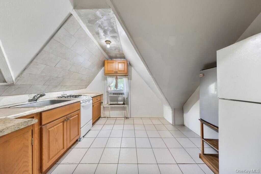 53 Brookside Avenue, Nyack, NY 10960 - Photo 36 of 44