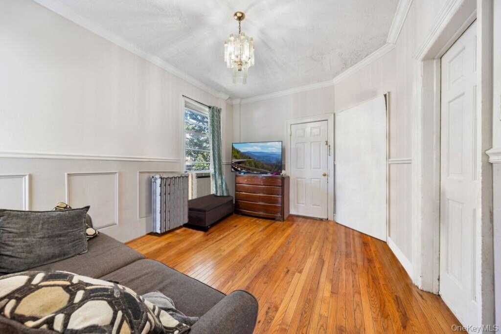 53 Brookside Avenue, Nyack, NY 10960 - Photo 6 of 44