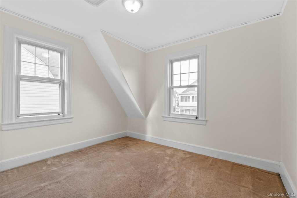 20 Lincoln Street, New Rochelle, NY 10801 - Photo 15 of 29