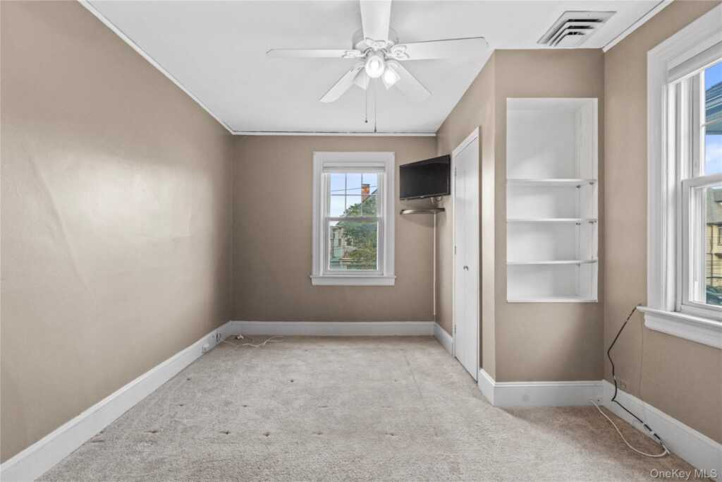 20 Lincoln Street, New Rochelle, NY 10801 - Photo 16 of 29