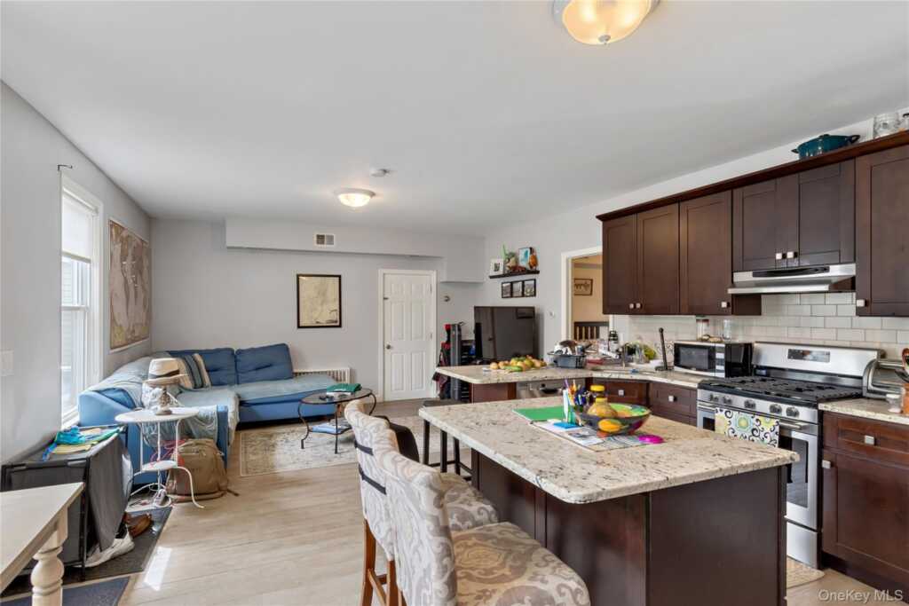 180 Madison Avenue, Rye, NY 10573 - Photo 8 of 30