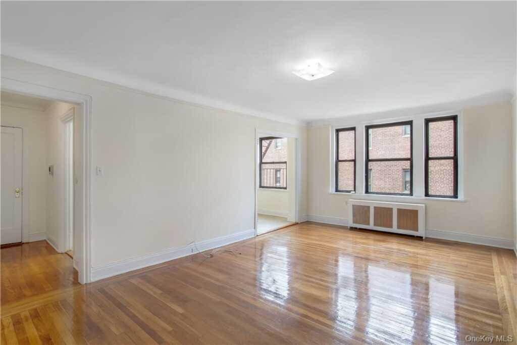 234 Martine Avenue, Unit #5K, White Plains, NY 10601 - Photo 2 of 14