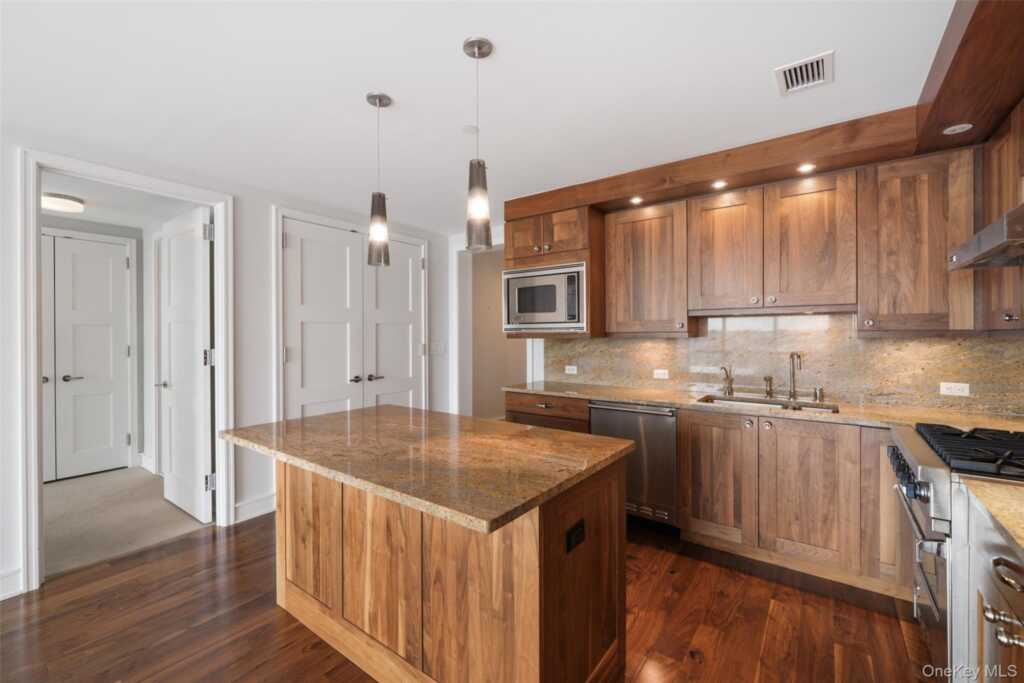 5 Renaissance Square, Unit #25F, White Plains, NY 10601 - Photo 11 of 29