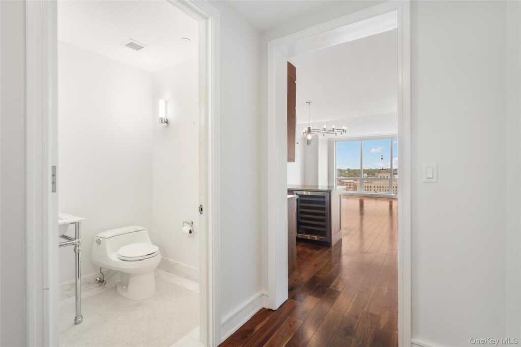 5 Renaissance Square, Unit #25F, White Plains, NY 10601 - Photo 2 of 29