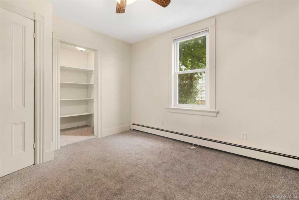 558 Locust Avenue, Rye, NY 10573 - Photo 18 of 39