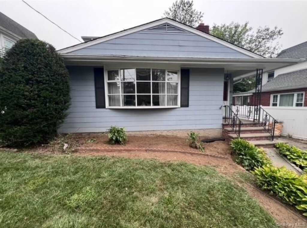 812 Halstead Avenue, Rye, NY 10543 - Photo 2 of 34
