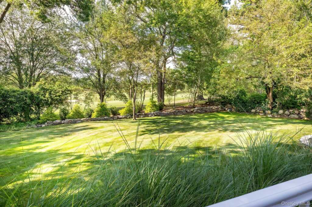 53 Country Ridge Drive, Rye, NY 10573 - Photo 46 of 50