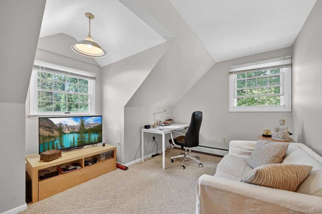 15 Bellows Lane, New City, NY 10956 - Photo 13 of 22