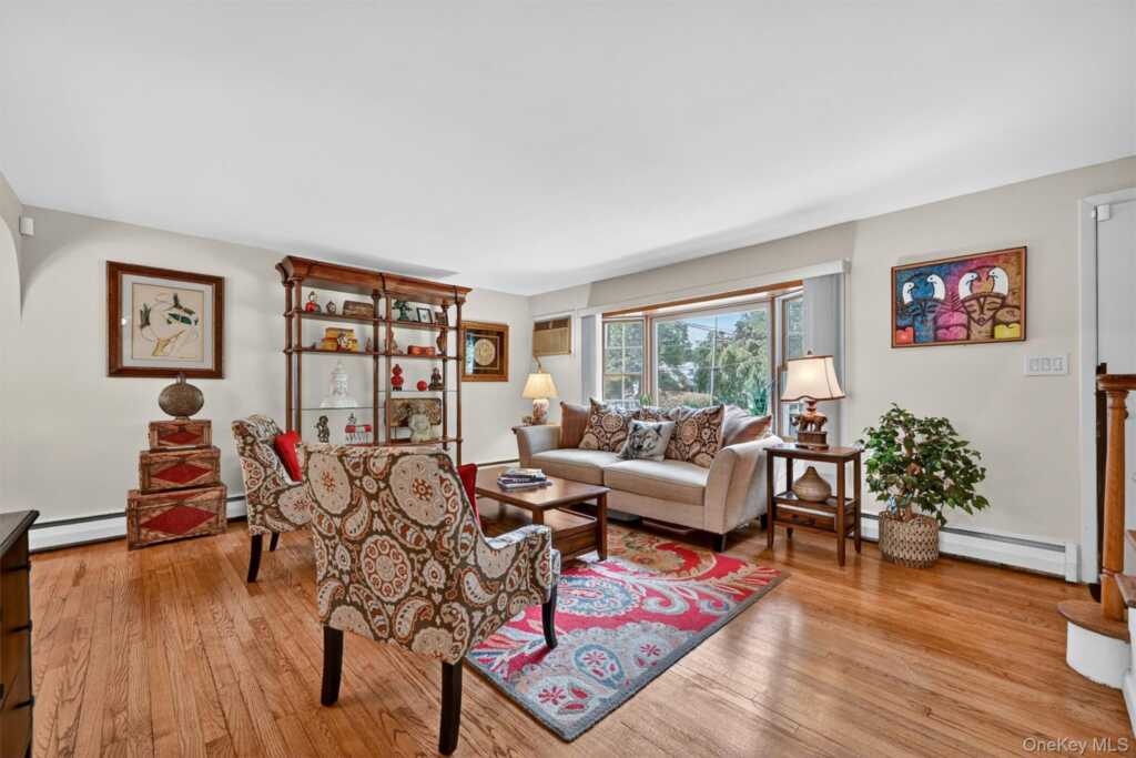 15 Bellows Lane, New City, NY 10956 - Photo 4 of 22