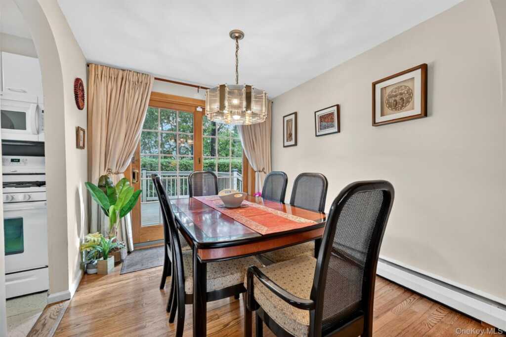 15 Bellows Lane, New City, NY 10956 - Photo 7 of 22