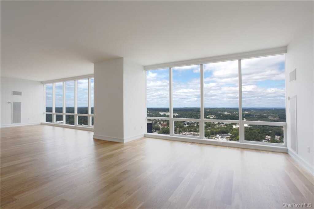 1 Renaissance Square, Unit #PH40C, White Plains, NY 10601 - Photo 4 of 14