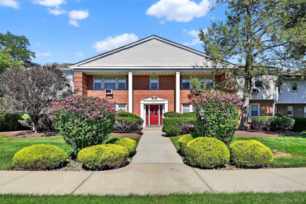 16 Round tree Circle Circle, Piermont, NY 10960