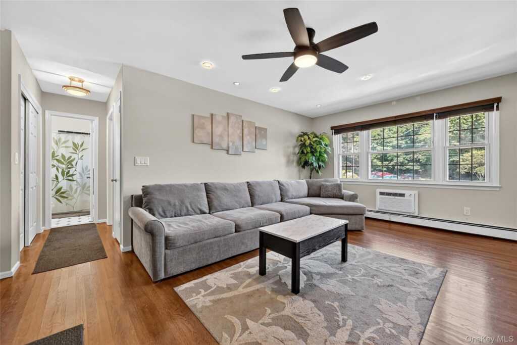 16 Round tree Circle Circle, Piermont, NY 10960 - Photo 10 of 25