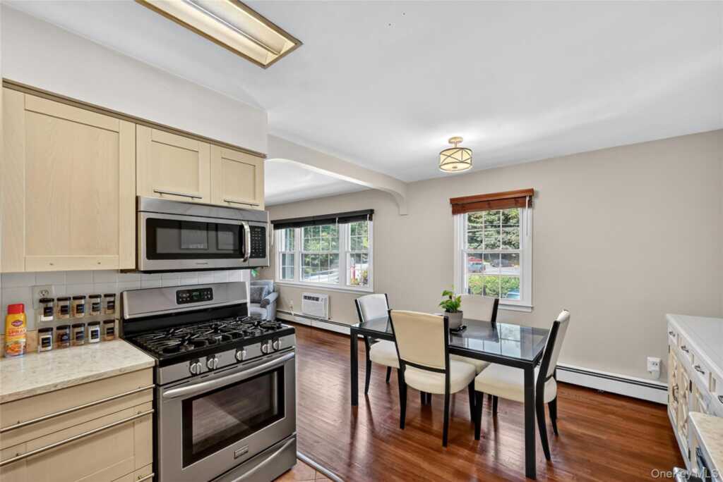 16 Round tree Circle Circle, Piermont, NY 10960 - Photo 14 of 25