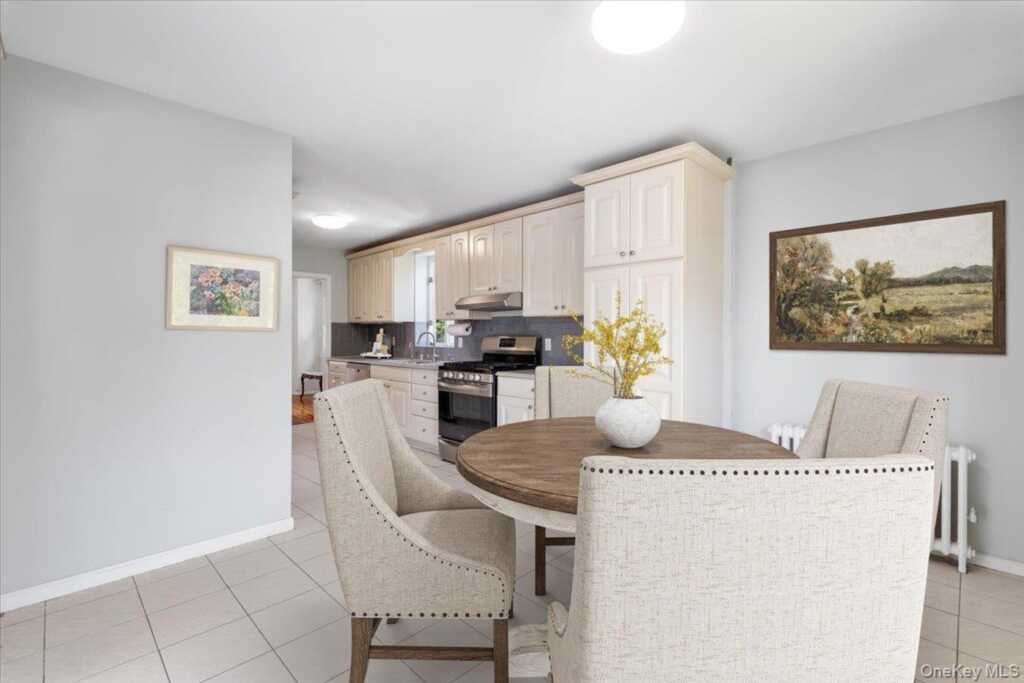 36 Bryant Avenue, White Plains, NY 10605 - Photo 11 of 32