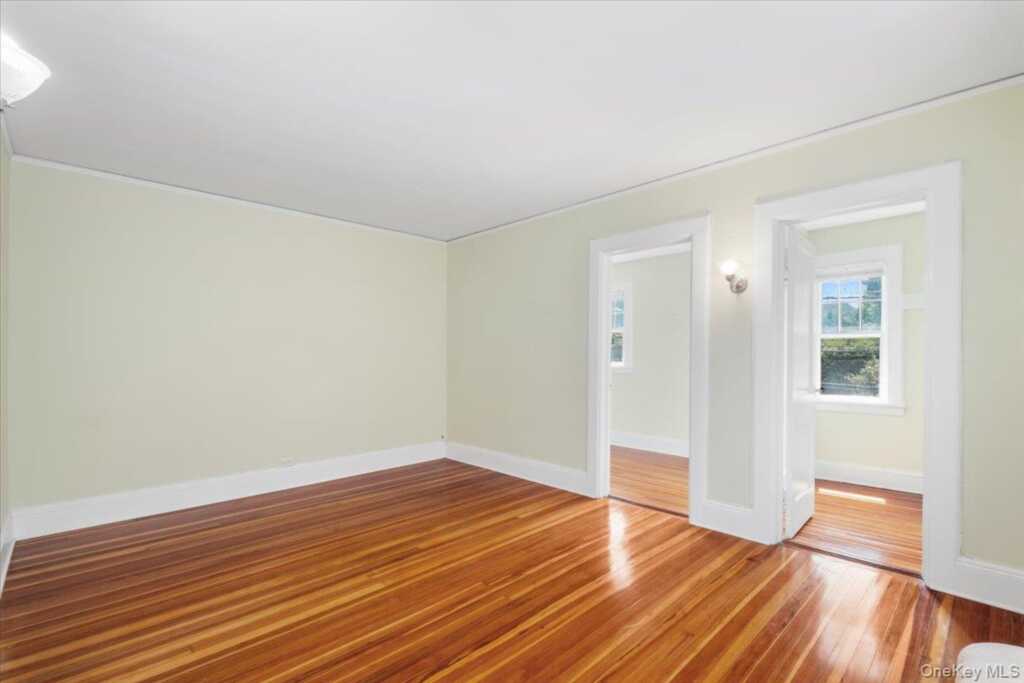 36 Bryant Avenue, White Plains, NY 10605 - Photo 16 of 32