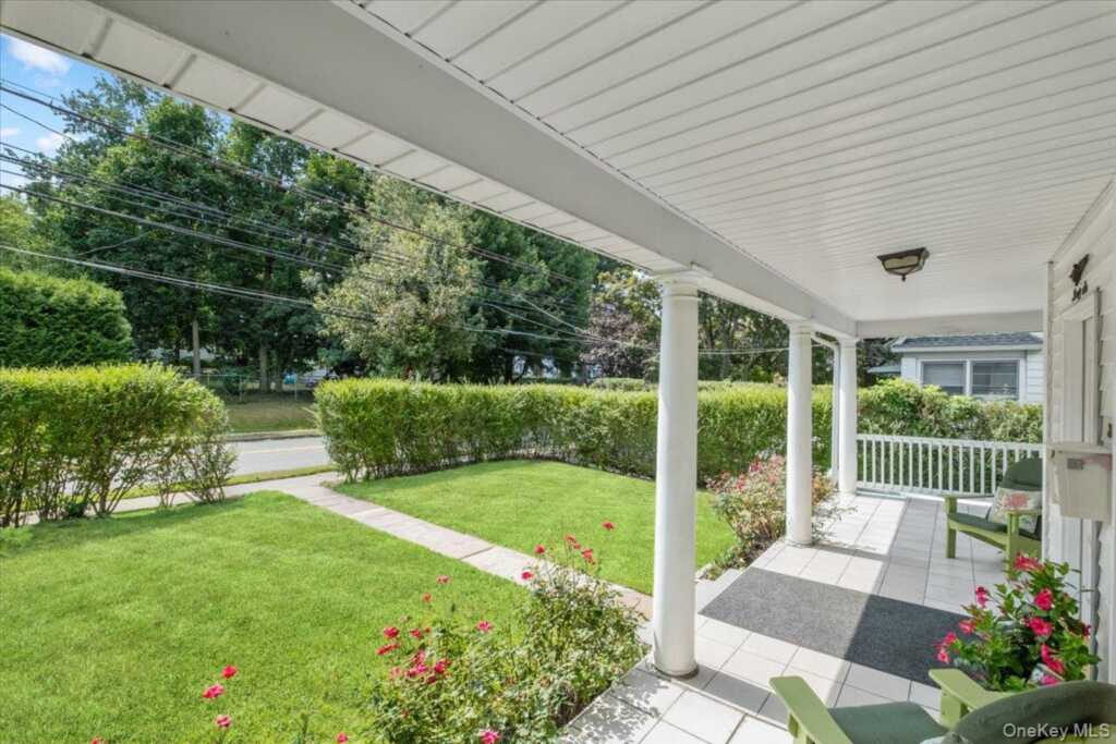 36 Bryant Avenue, White Plains, NY 10605 - Photo 2 of 32