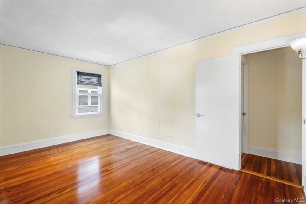 36 Bryant Avenue, White Plains, NY 10605 - Photo 22 of 32