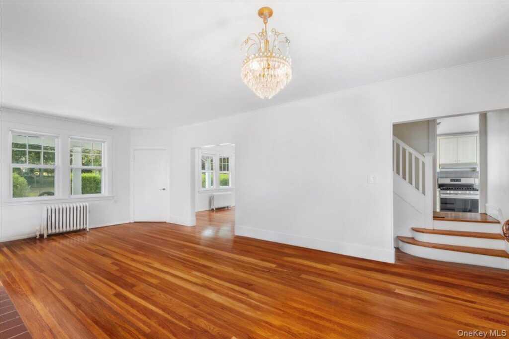 36 Bryant Avenue, White Plains, NY 10605 - Photo 6 of 32