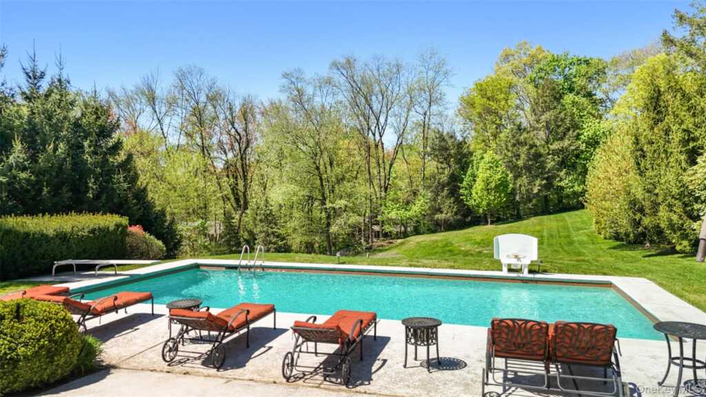 33 Hillandale Road, Rye, NY 10573 - Photo 29 of 32