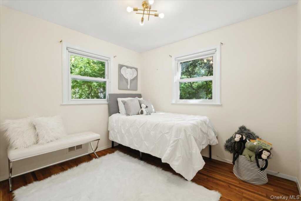 429 Grand Boulevard, New Rochelle, NY 10583 - Photo 13 of 18