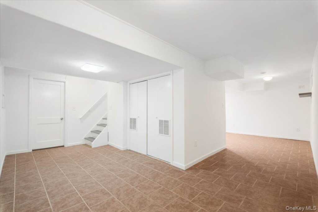 429 Grand Boulevard, New Rochelle, NY 10583 - Photo 14 of 18