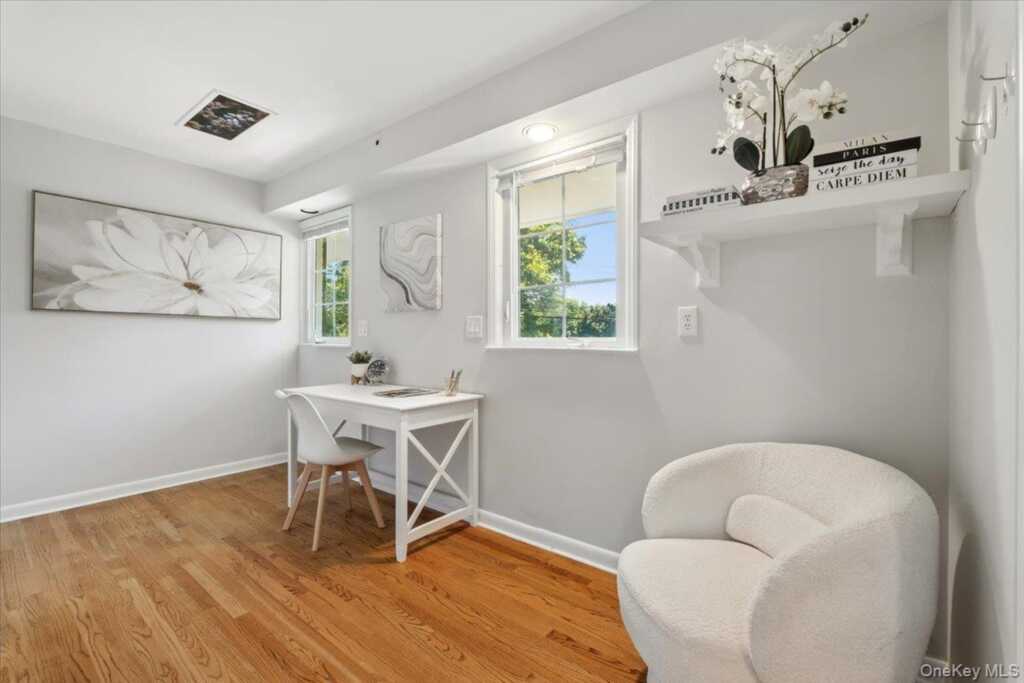 429 Grand Boulevard, New Rochelle, NY 10583 - Photo 7 of 18