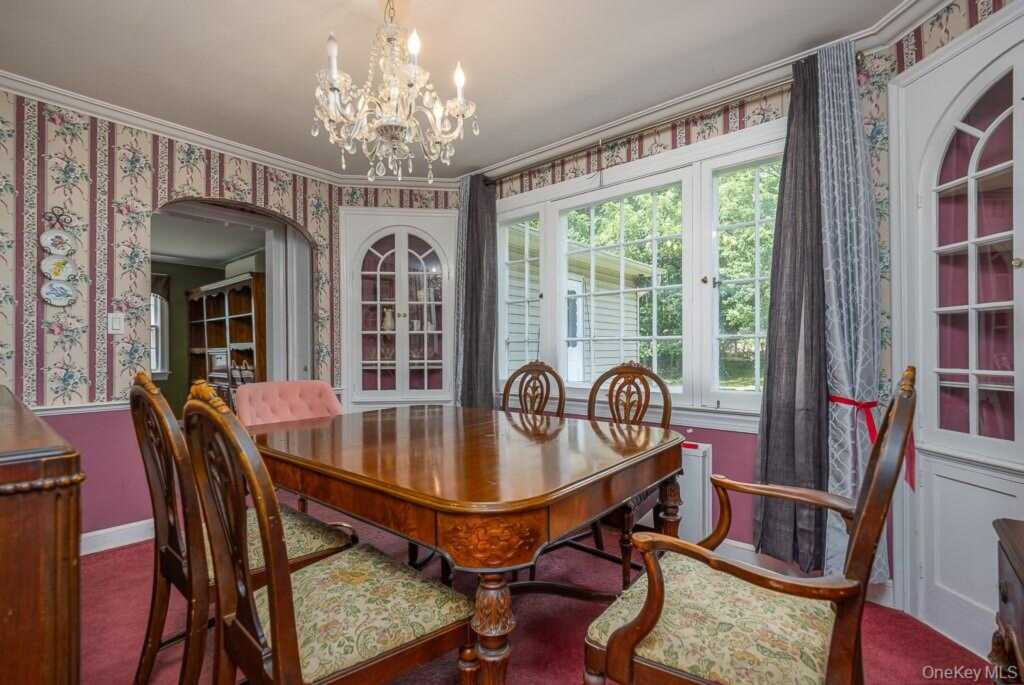 165 Forest Avenue, Pearl River, NY 10965 - Photo 15 of 32