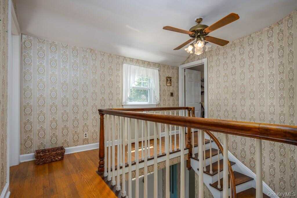 165 Forest Avenue, Pearl River, NY 10965 - Photo 23 of 32