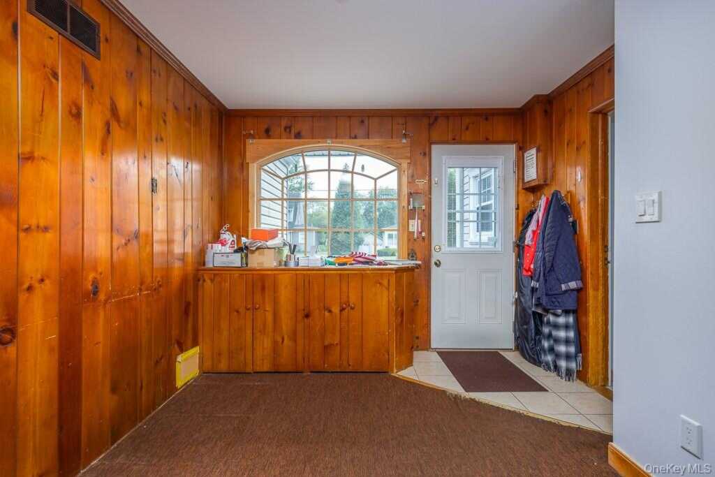 165 Forest Avenue, Pearl River, NY 10965 - Photo 29 of 32