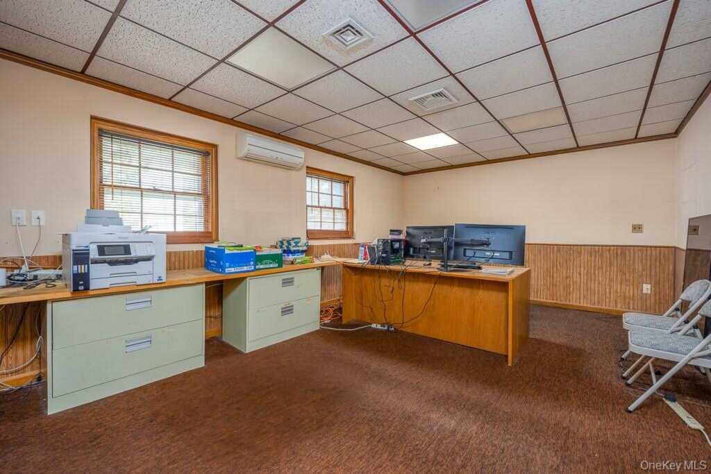 165 Forest Avenue, Pearl River, NY 10965 - Photo 30 of 32