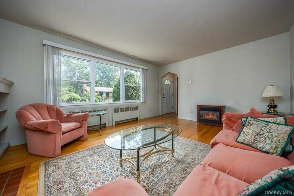 85 Lt Cox Drive, Pearl River, NY 10965 - Photo 12 of 29