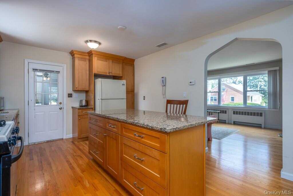 85 Lt Cox Drive, Pearl River, NY 10965 - Photo 16 of 29