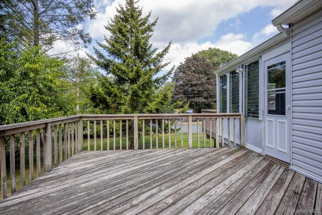 85 Lt Cox Drive, Pearl River, NY 10965 - Photo 8 of 29