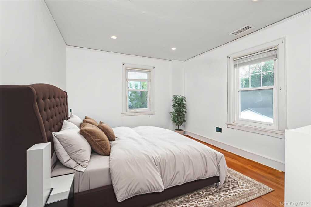 53 Jefferson Avenue, White Plains, NY 10606 - Photo 14 of 26