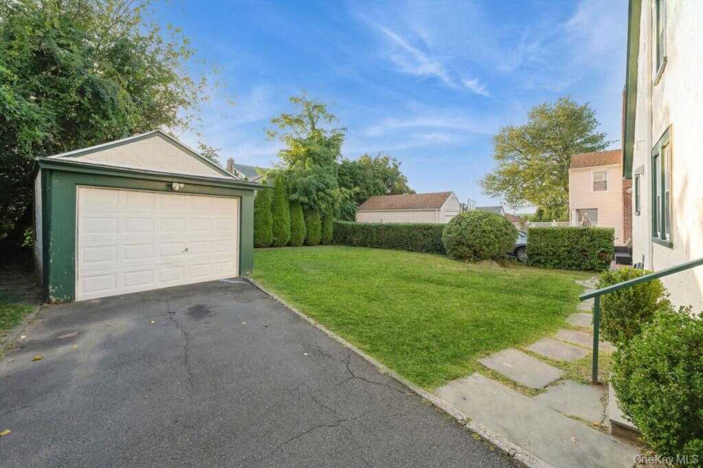 53 Jefferson Avenue, White Plains, NY 10606 - Photo 23 of 26