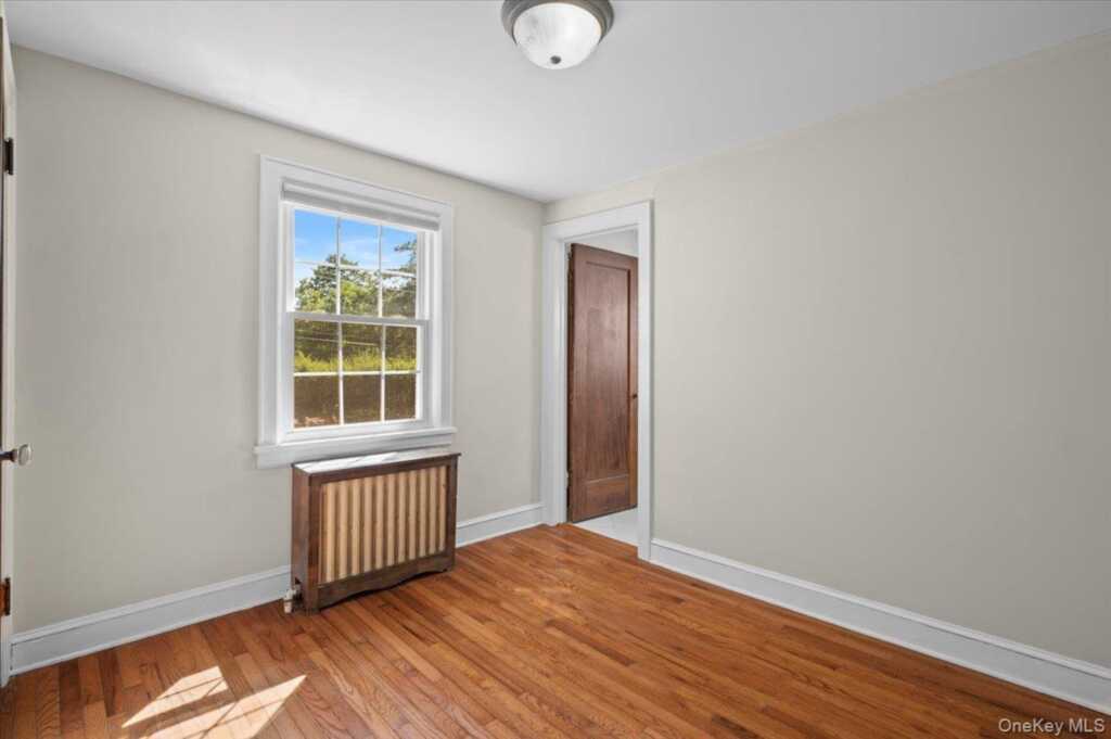 98 Rosehill Avenue, New Rochelle, NY 10804 - Photo 16 of 34