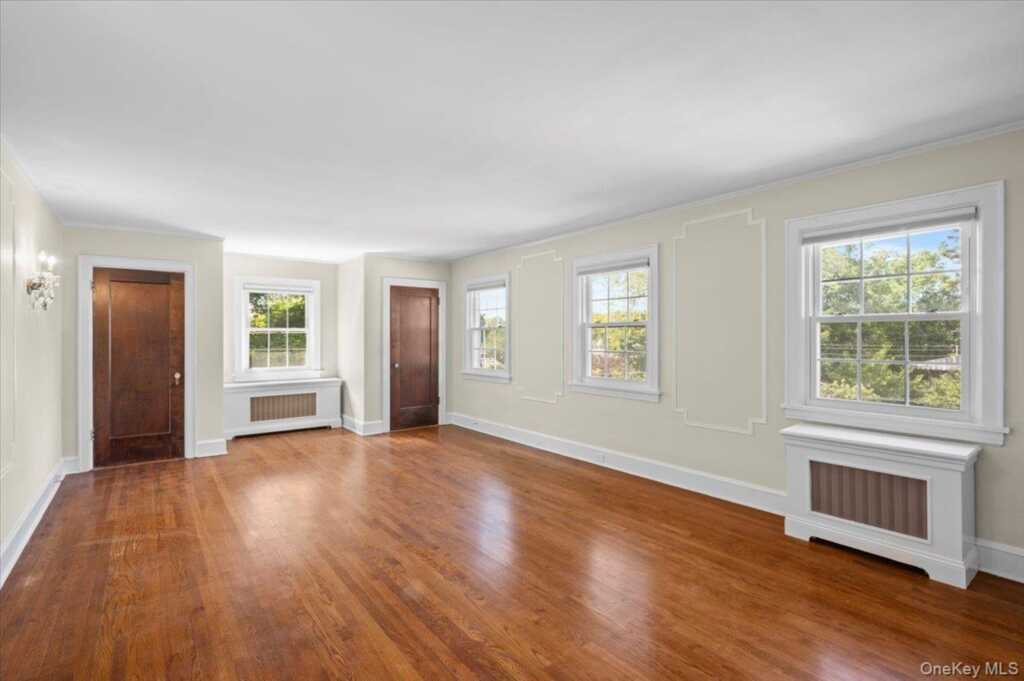 98 Rosehill Avenue, New Rochelle, NY 10804 - Photo 18 of 34