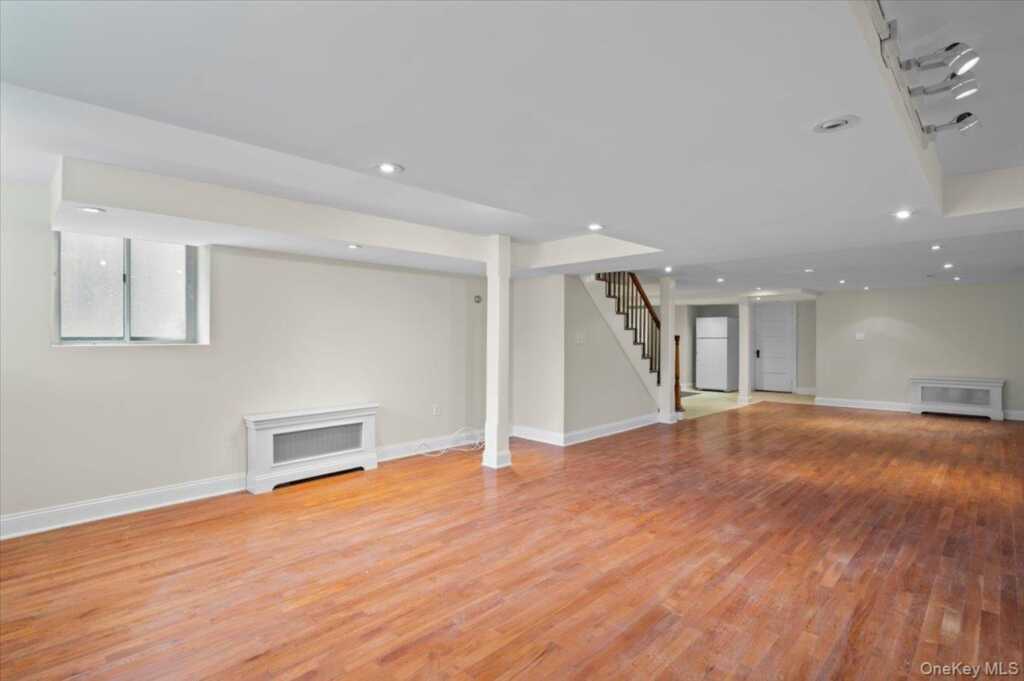 98 Rosehill Avenue, New Rochelle, NY 10804 - Photo 29 of 34